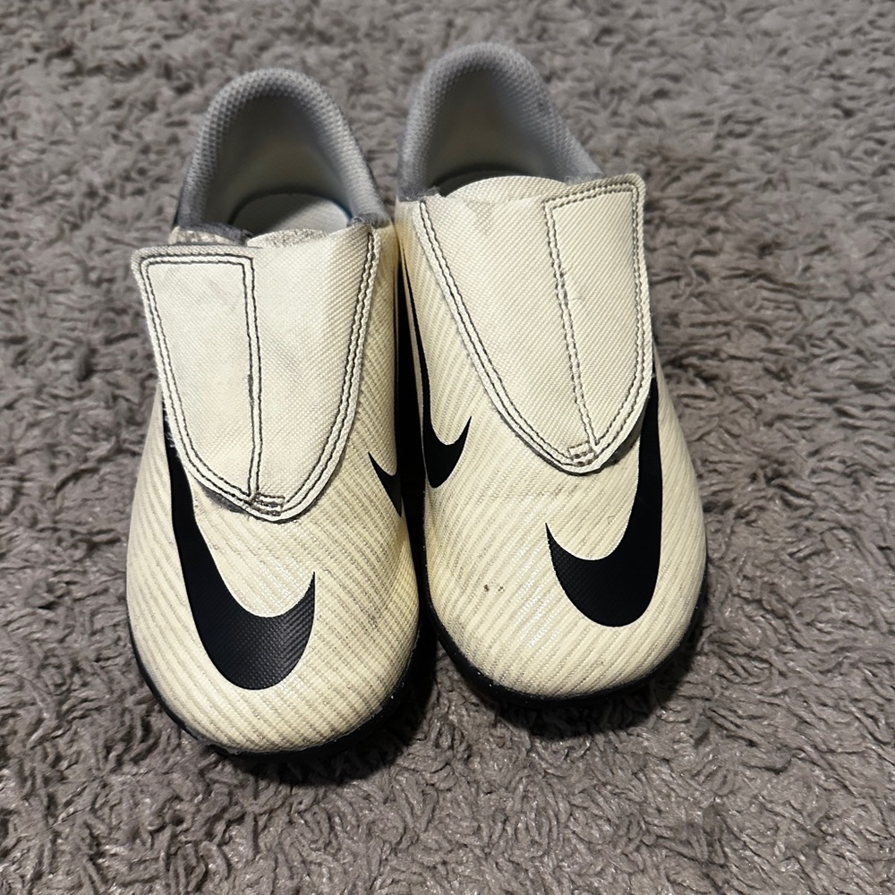 Nike Jr. Mercurial Vapor 15